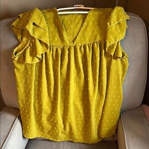 Women's Ruffled Sleeve Top